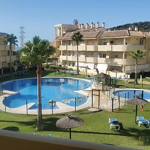 Sun, And A Drink In My Hand Apartamento